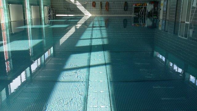Schwimmen in der Schulschwimmhalle Eckersdorf